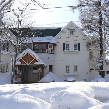 Pension Locomotion Bed & Breakfast Kutchan Exterior photo