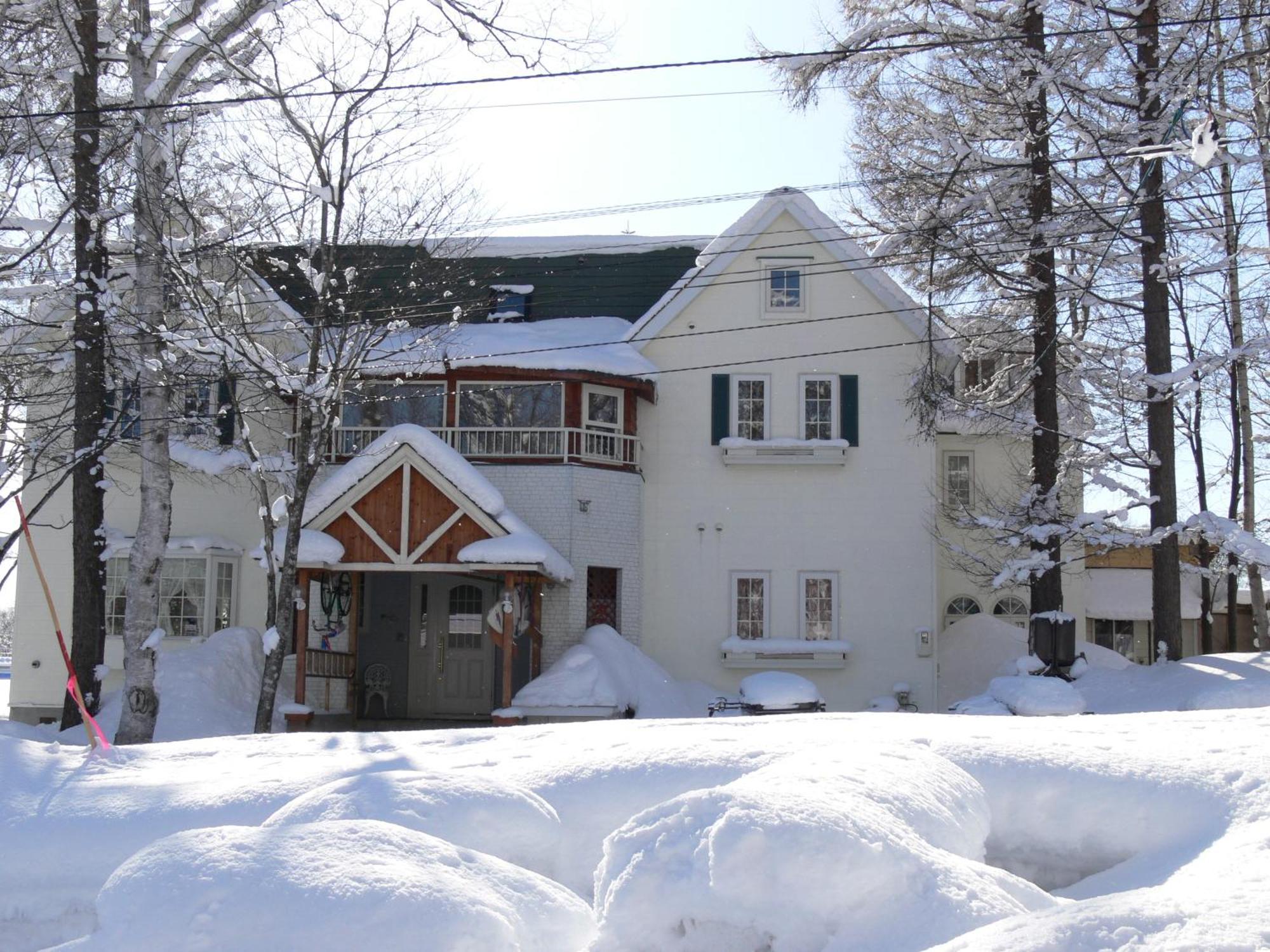 Pension Locomotion Bed & Breakfast Kutchan Exterior photo